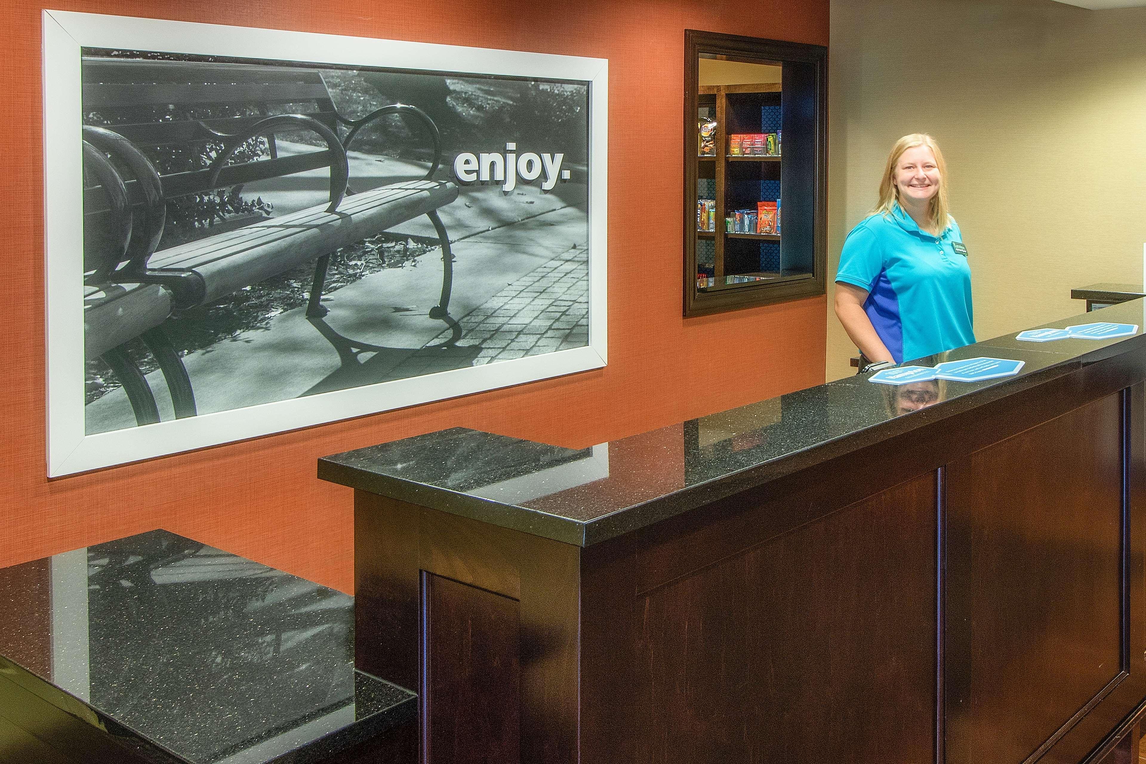 Hampton Inn Oxford/Miami University Area Екстериор снимка