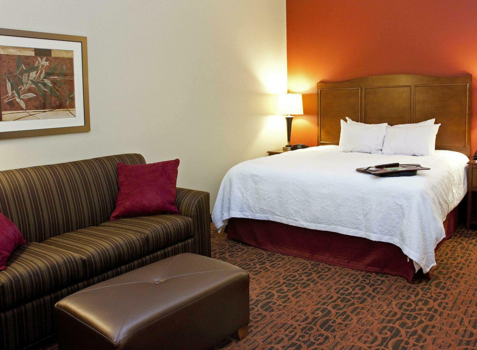Hampton Inn Oxford/Miami University Area Екстериор снимка